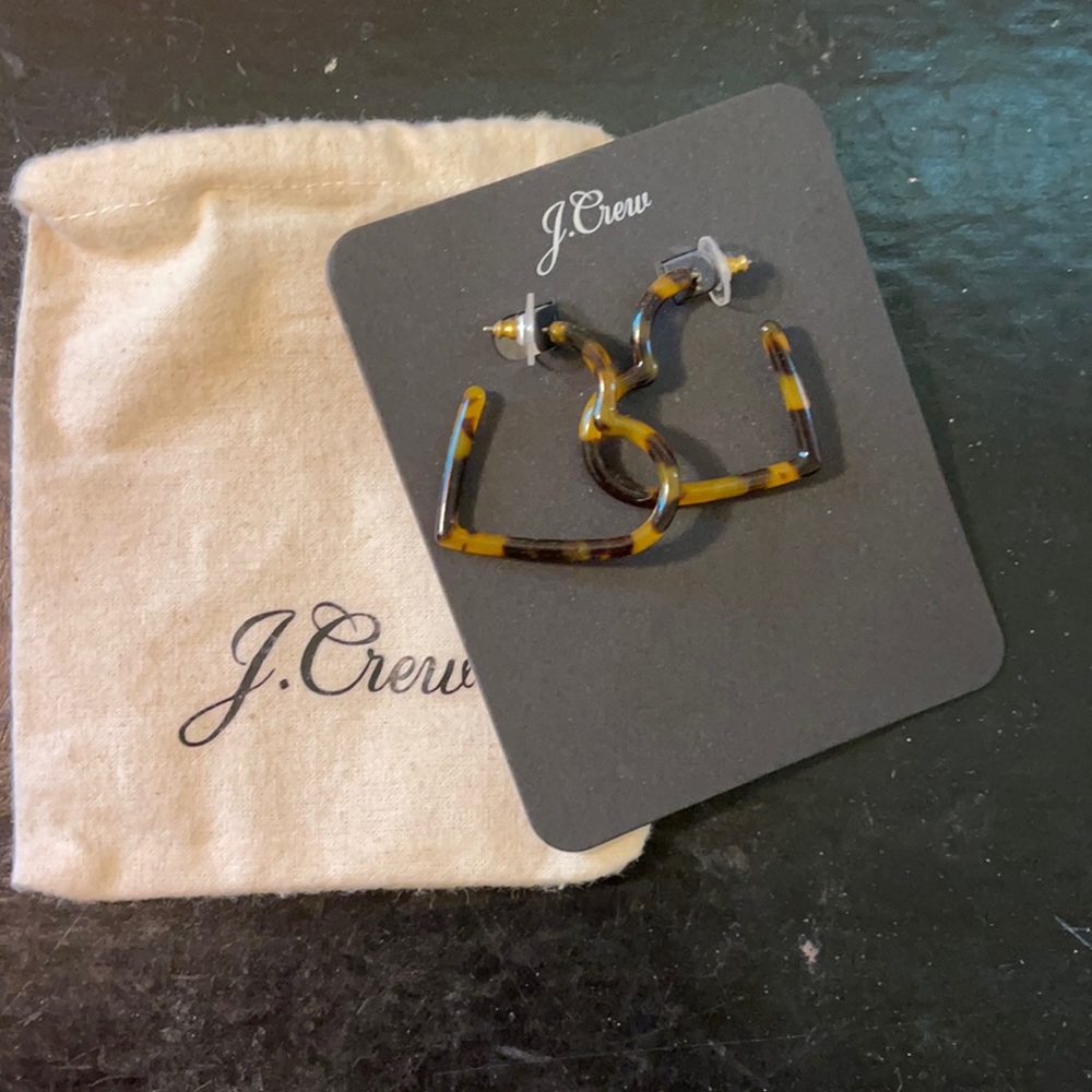 NWT J.Crew Heart shaped tortious earrings